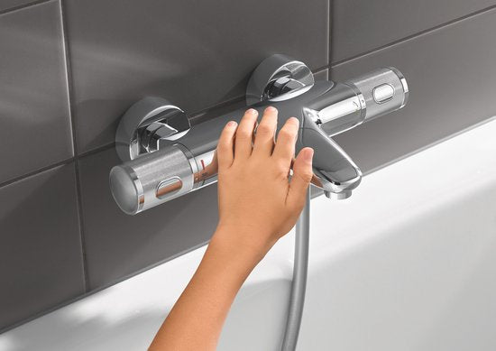 GROHE Precision Feel Themostatische Badkraan - 15 cm - Wateresparend - Met CoolTouch technologie - Inclusief koppelingen - Chroom