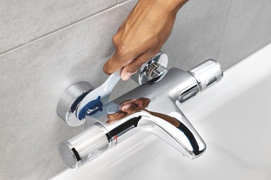 GROHE Precision Feel Themostatische Badkraan - 15 cm - Wateresparend - Met CoolTouch technologie - Inclusief koppelingen - Chroom