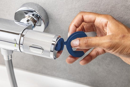 GROHE Precision Feel Themostatische Badkraan - 15 cm - Wateresparend - Met CoolTouch technologie - Inclusief koppelingen - Chroom